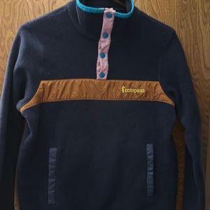 Like new Cotopaxi pullover fleece multi color. W size small. No flaws.